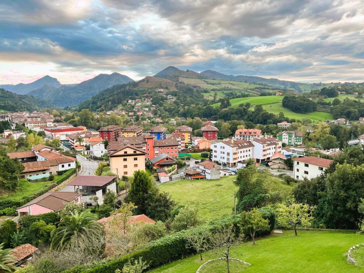 Cangas De Onis A Orillas Del Rio Sella מראה חיצוני תמונה